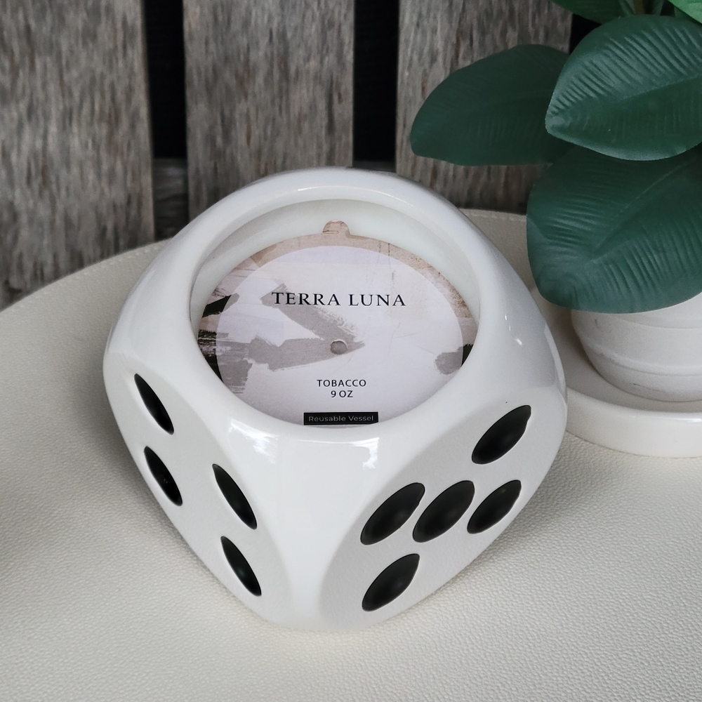 Sagebrook Dice Shape Ceramic Terra Luna Tobacco Single Wick Candle
